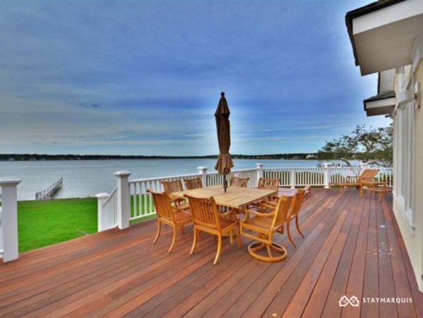 Hamptons Home 1020275