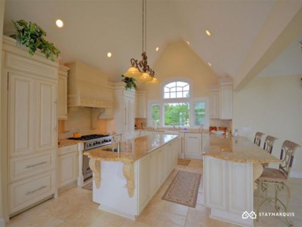 Hamptons Home 1020275
