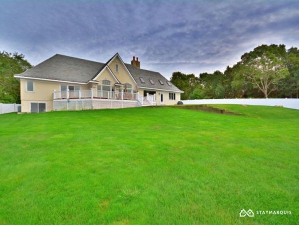 Hamptons Home 1020275