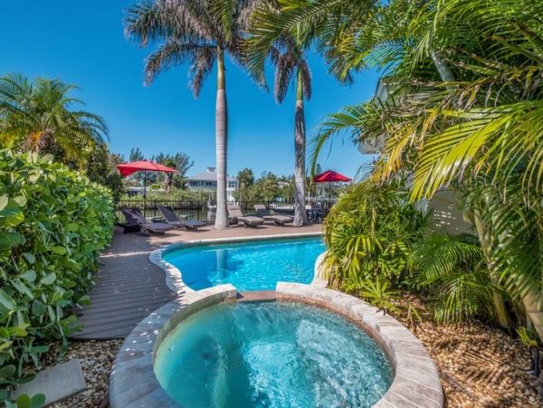 Anna Maria Island Holmes Beach Home 1020276