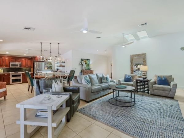 Anna Maria Island Holmes Beach Home 1020276