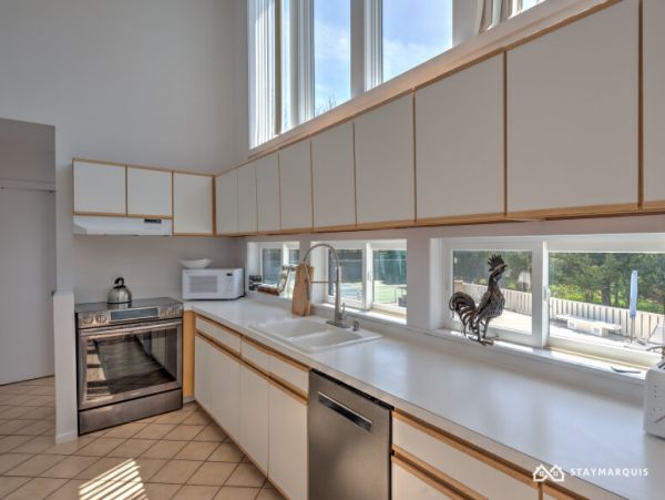 Hamptons Home 1020277