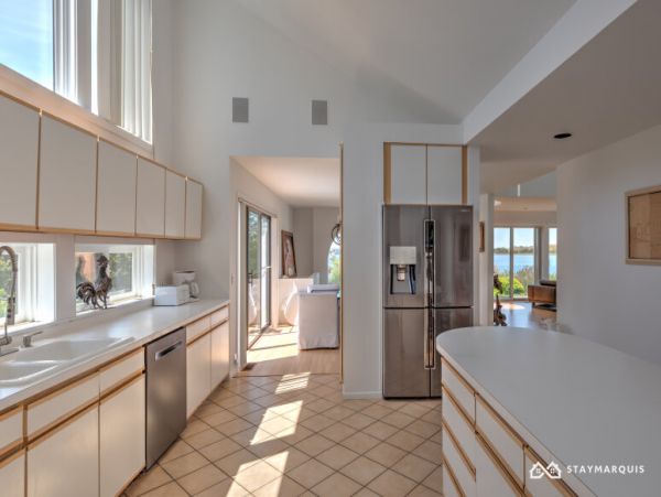 Hamptons Home 1020277