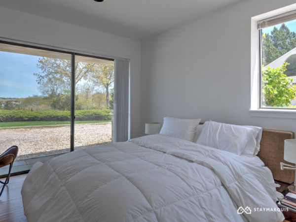Hamptons Home 1020277