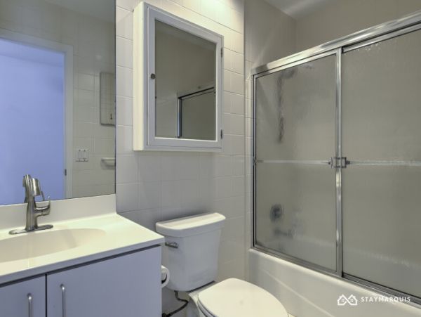Hamptons Home 1020277