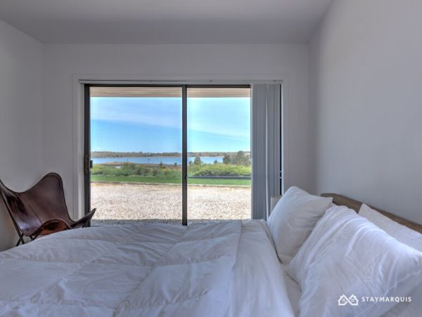 Hamptons Home 1020277
