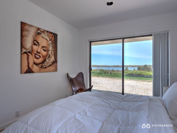 Hamptons Home 1020277