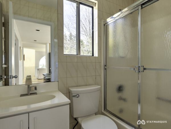 Hamptons Home 1020277