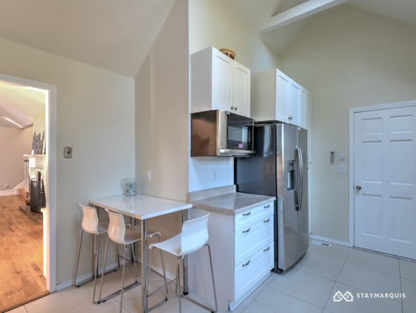 Hamptons Home 1020278
