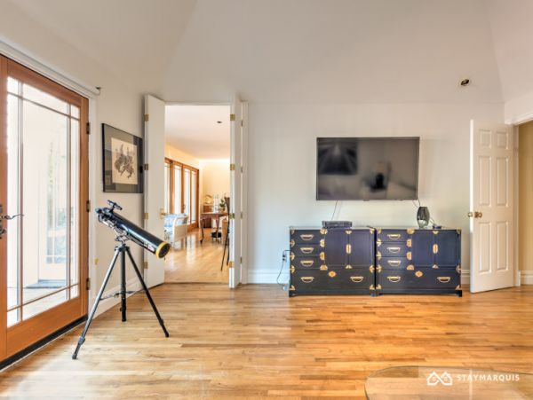 Hamptons Home 1020278