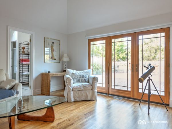 Hamptons Home 1020278