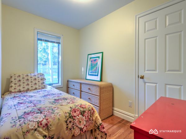 Hamptons Home 1020278