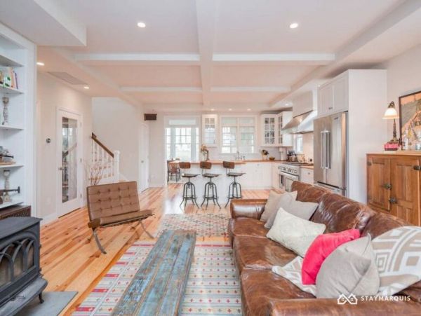 Hamptons Home 1020279