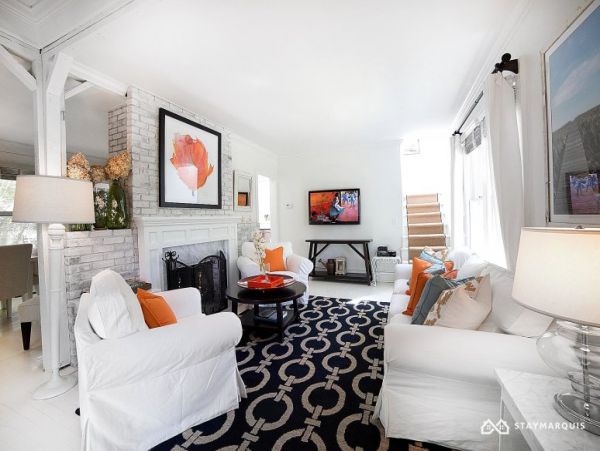 Hamptons Home 1020280