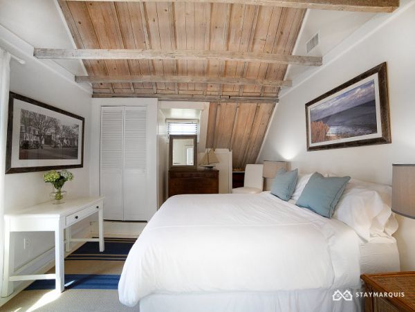 Hamptons Home 1020280
