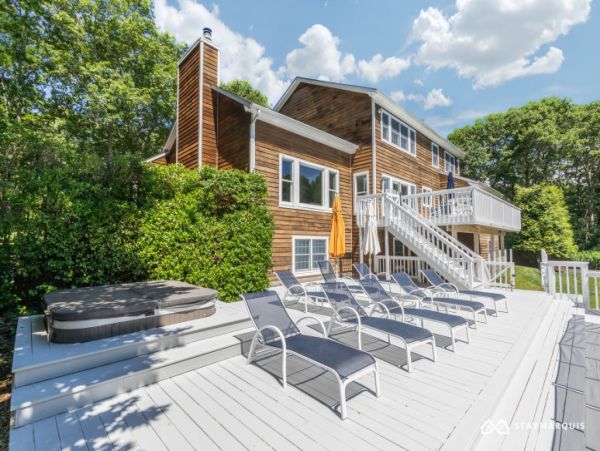Hamptons Home 1020281