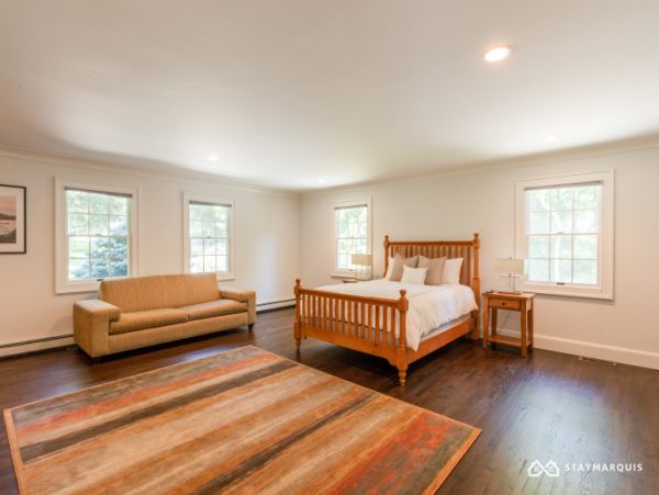 Hamptons Home 1020281