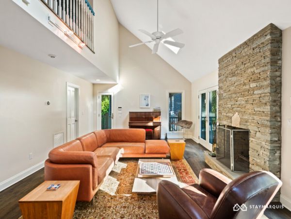 Hamptons Home 1020282