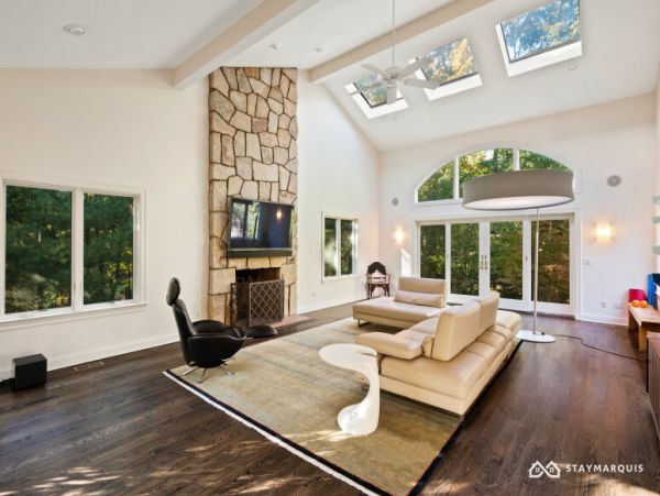 Hamptons Home 1020282