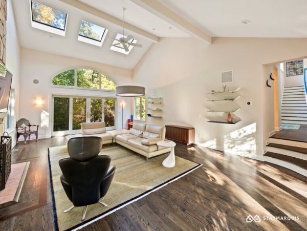 Hamptons Home 1020282
