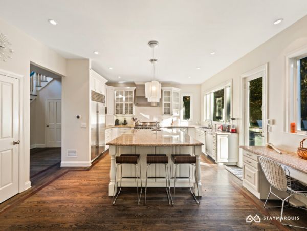Hamptons Home 1020282