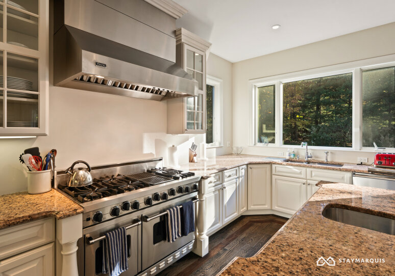 Hamptons Home 1020282