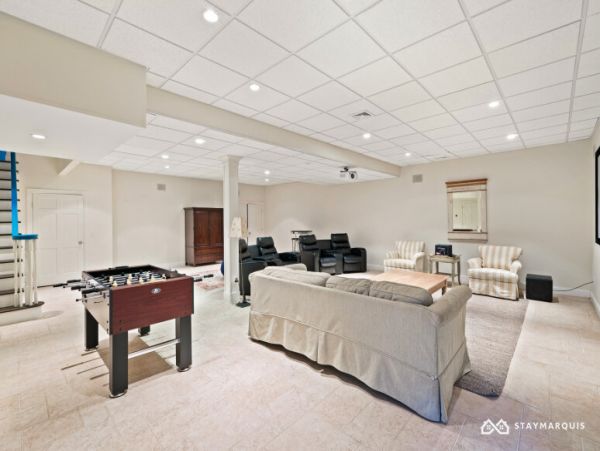 Hamptons Home 1020282
