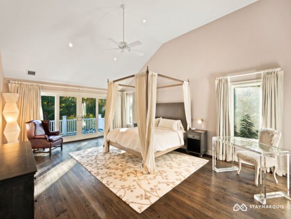 Hamptons Home 1020282