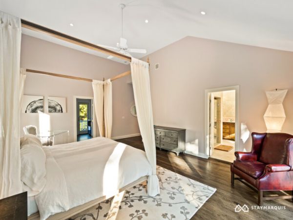 Hamptons Home 1020282