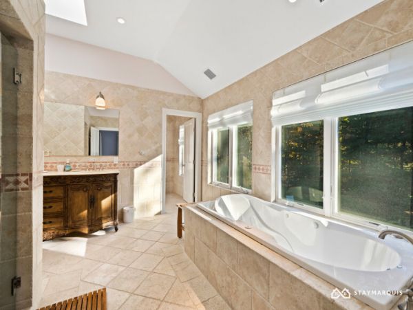 Hamptons Home 1020282
