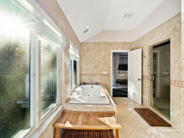 Hamptons Home 1020282