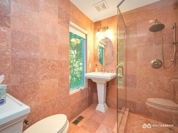 Hamptons Home 1020282