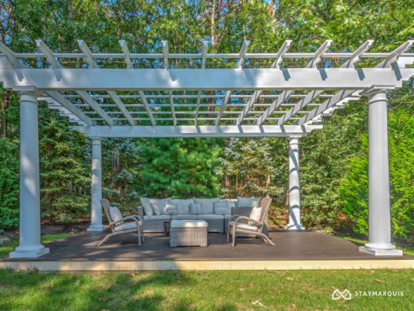 Hamptons Home 1020283