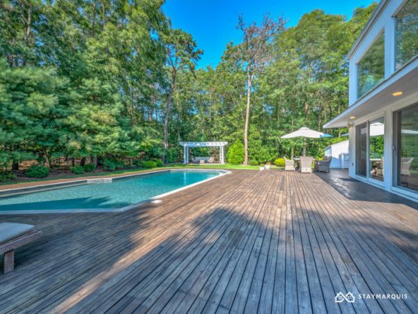 Hamptons Home 1020283