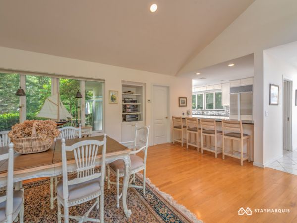 Hamptons Home 1020283
