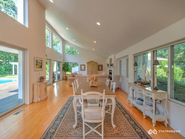 Hamptons Home 1020283