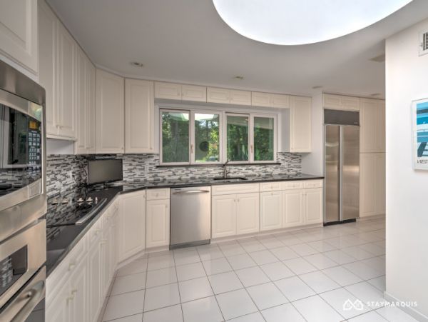 Hamptons Home 1020283