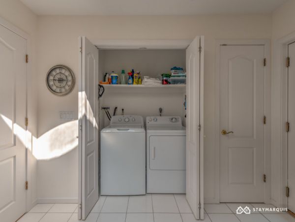 Hamptons Home 1020283