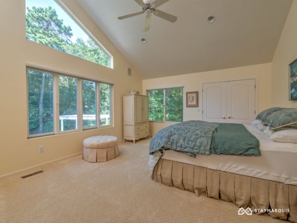 Hamptons Home 1020283