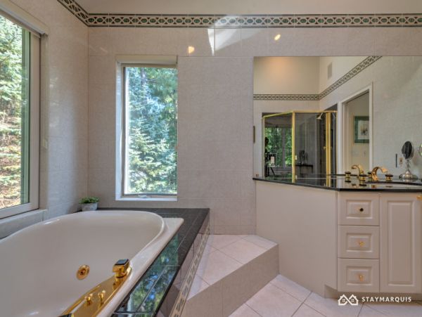 Hamptons Home 1020283