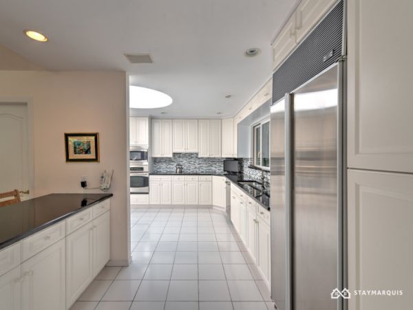 Hamptons Home 1020283