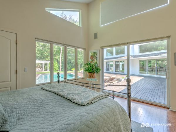 Hamptons Home 1020283