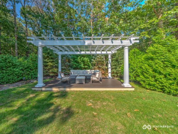 Hamptons Home 1020283