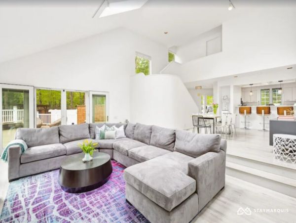 Hamptons Home 1020284