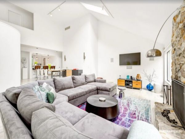 Hamptons Home 1020284