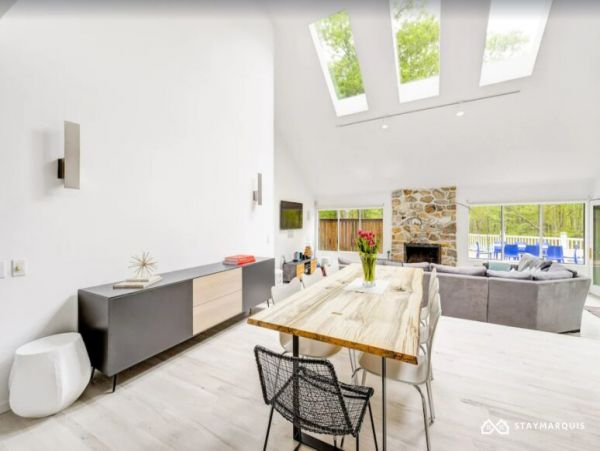 Hamptons Home 1020284