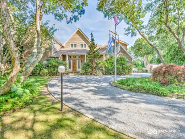Hamptons Home 1020285