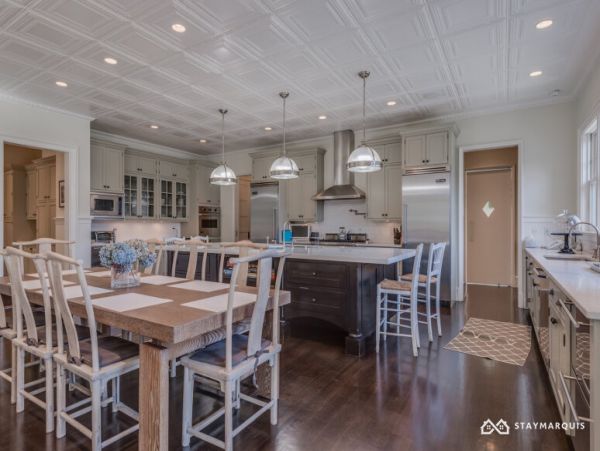 Hamptons Home 1020286