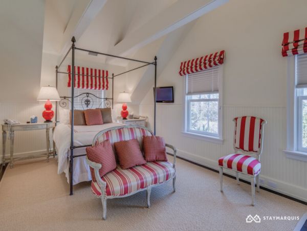 Hamptons Home 1020286