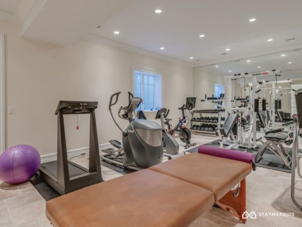 Hamptons Home 1020286